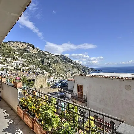 Sleeps 5 Air Con Wifi Casa vacanze *