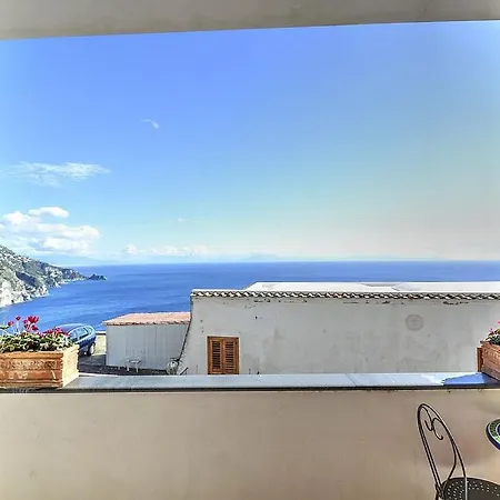 Sleeps 5 Air Con Wifi Casa vacanze Praiano