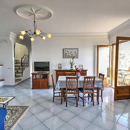 Casa vacanze Sleeps 5 Air Con Wifi *