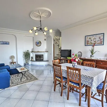 Sleeps 5 Air Con Wifi * Praiano
