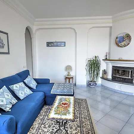 Sleeps 5 Air Con Wifi Praiano